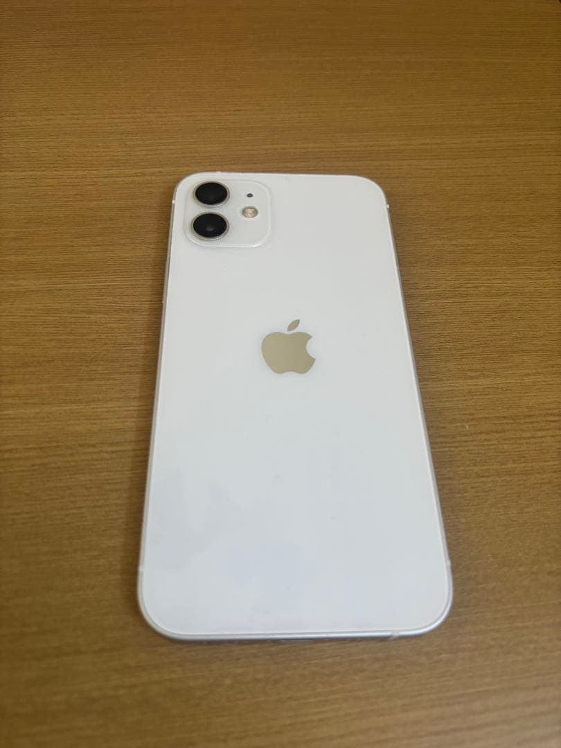 Apple iPhone 12 ホワイト 本体　スマホ SIMフリー