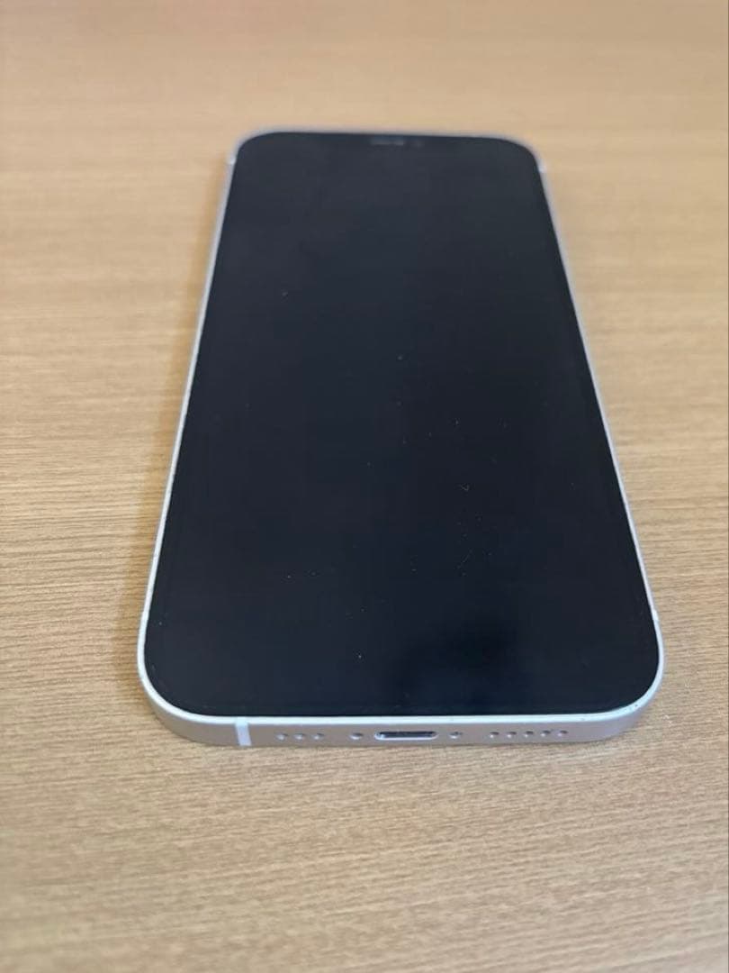 Apple iPhone 12 ホワイト 本体　スマホ SIMフリー