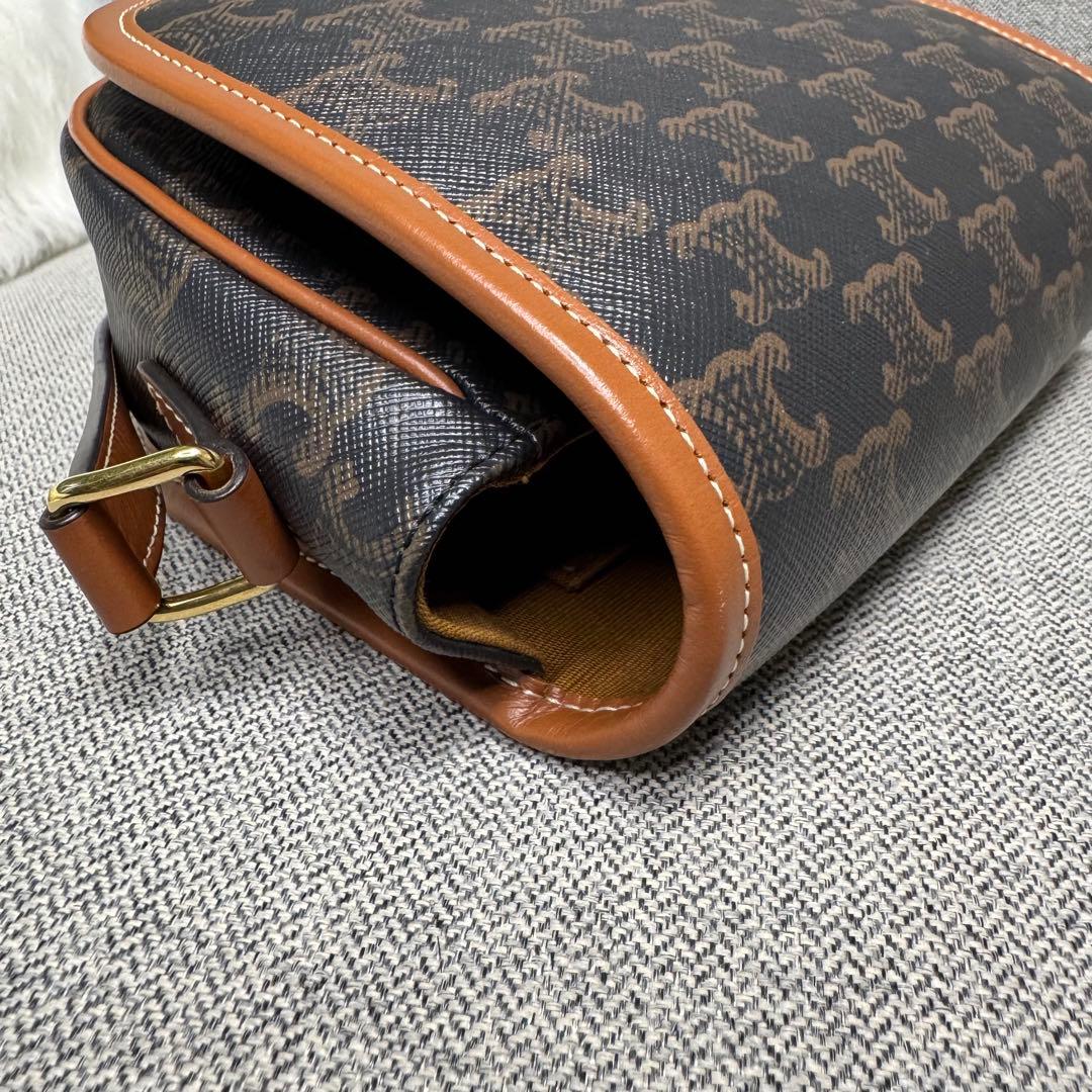 セリーヌ ミディアム フォルコ ショルダーバッグ トリオンフ