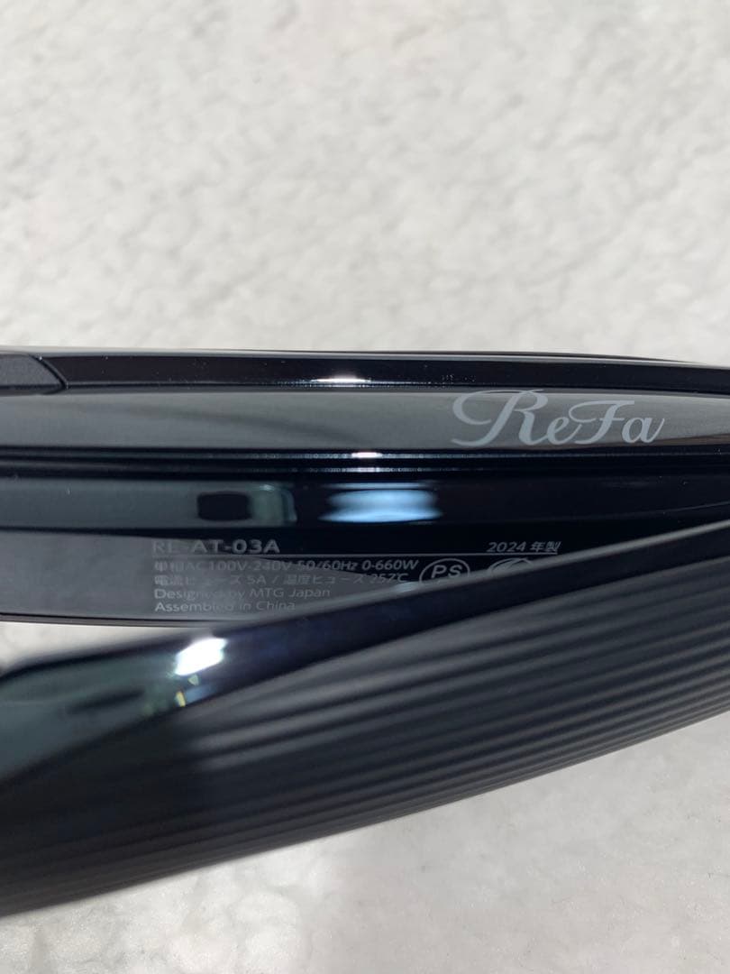 ※保証期間あり※ リファ ストレート アイロン プロ（ブラック）