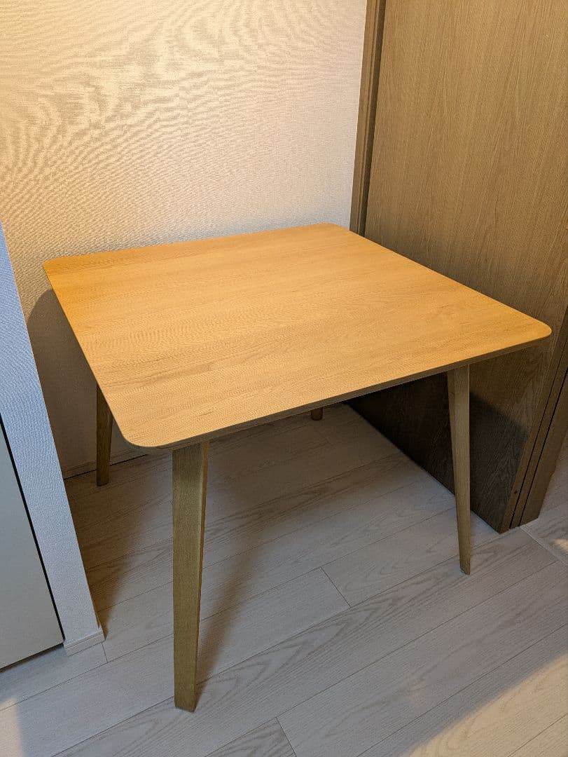 カリモク 90cm正方形ダイニングテーブル