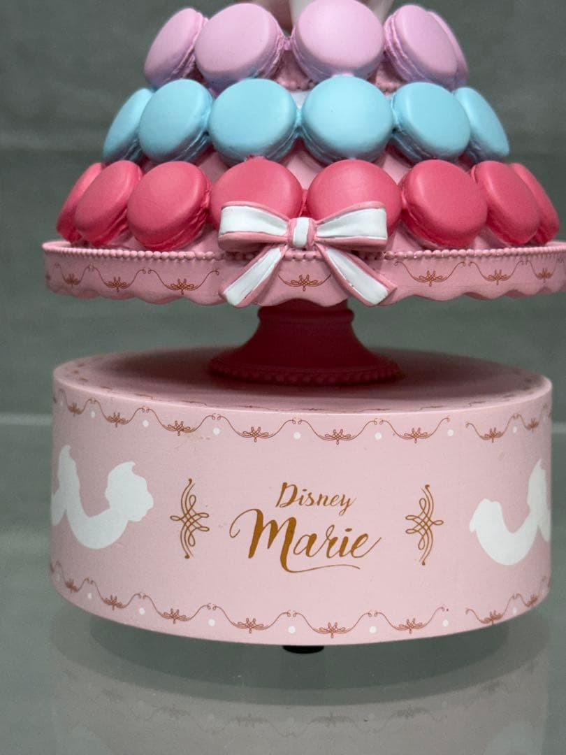 ア*キ様 ディズニー　マリーちゃん　おしゃれキャット　マカロン　オルゴール　中古