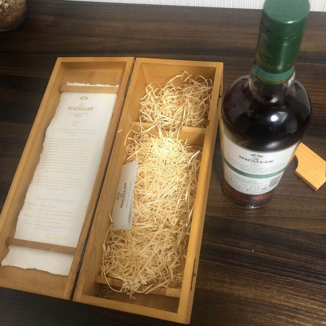マッカラン ファインオーク25年The Macallan ウイスキー 木箱入り