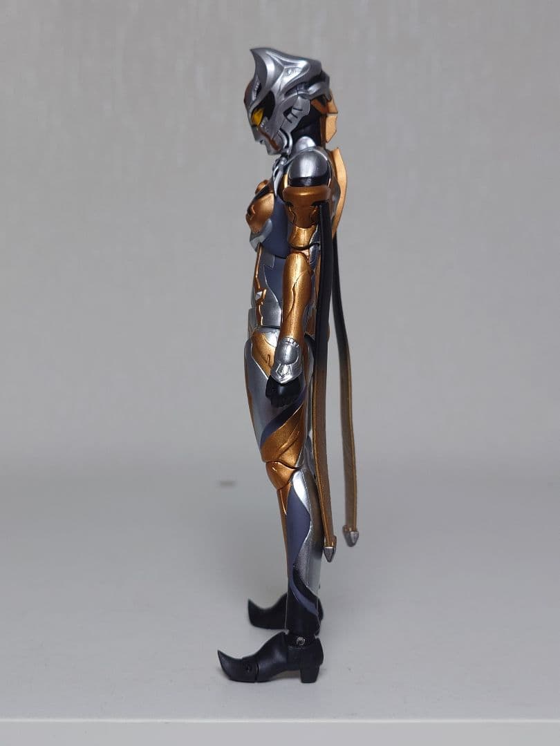 【しー】SHFiguartsウルトラマンリブット&レグロス&カルミラセット