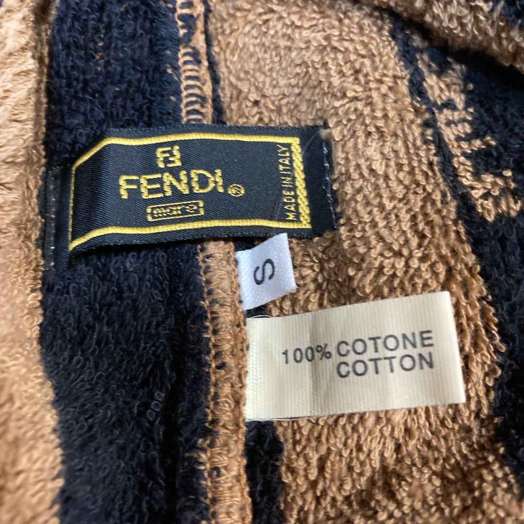 FENDI フード付き　ガウン　大判　イタリア製