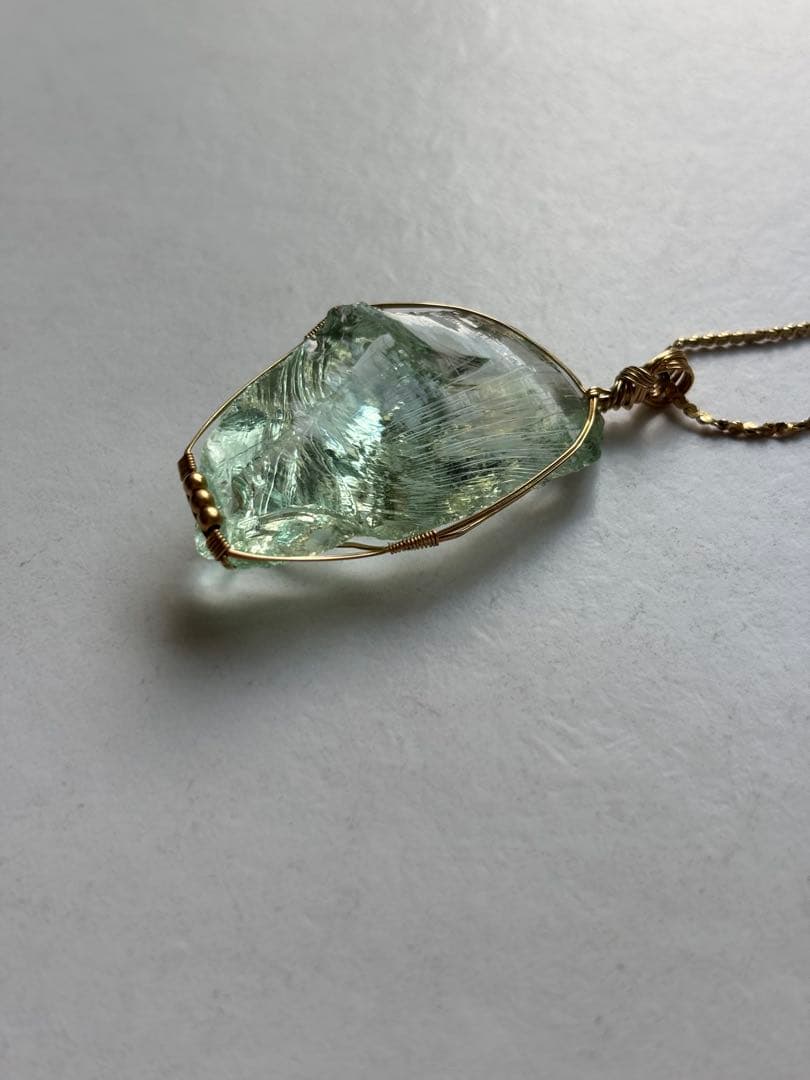 アンダラクリスタル （ペパーミントグリーン） 原石 ペンダントトップ