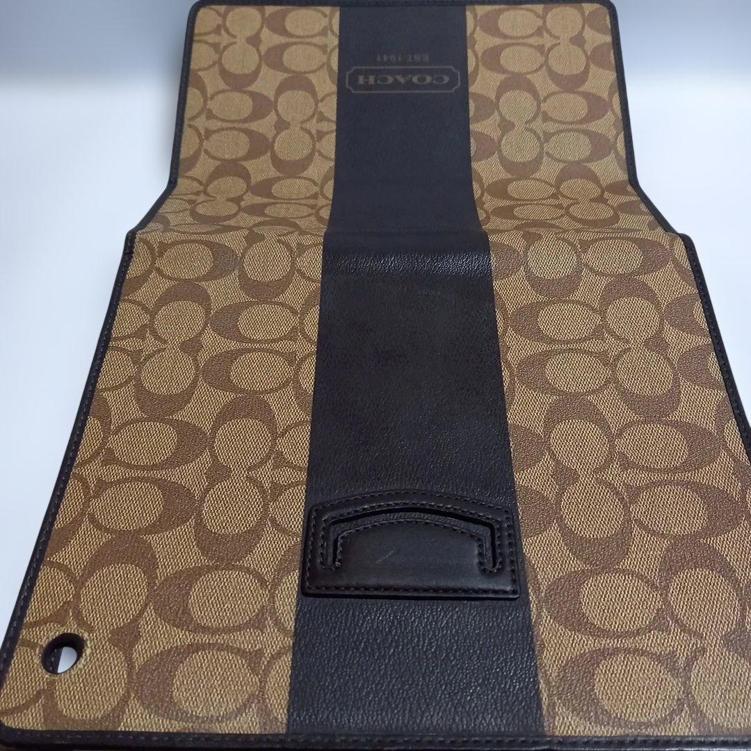 (美品) COACH iPadケース シグネチャー柄 ブラウン