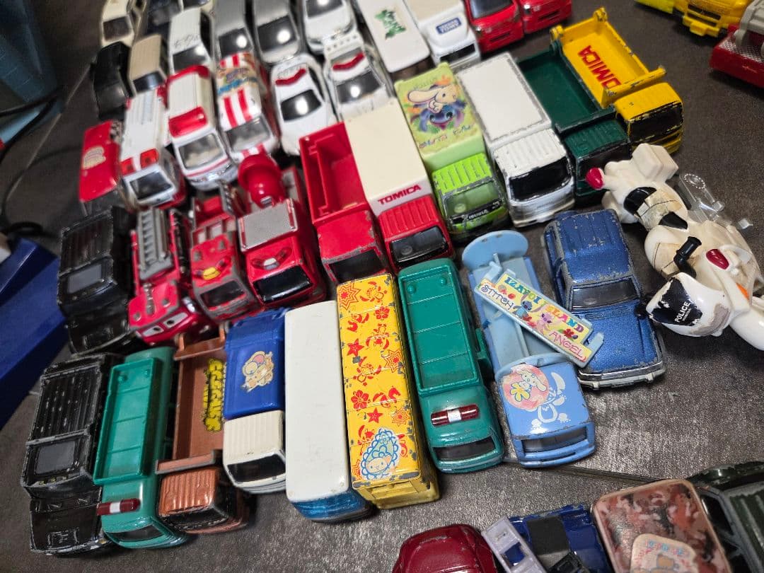 トミカ 80台以上　レトロ　ロングトミカ ENEOSガソリンスタンド付き