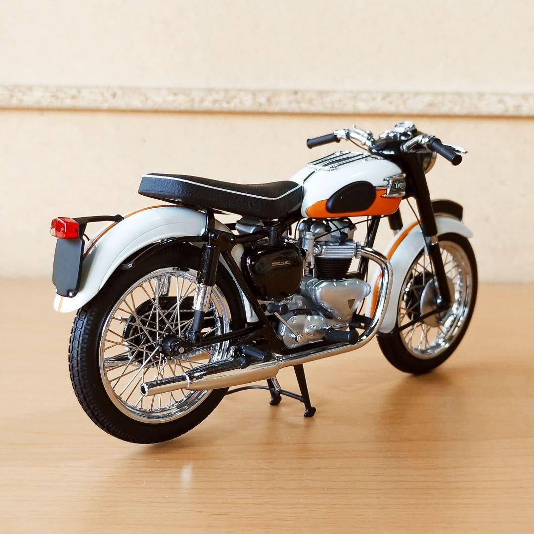 オートバイ・バイク MINICHAMPS Triumph Bonneville 650