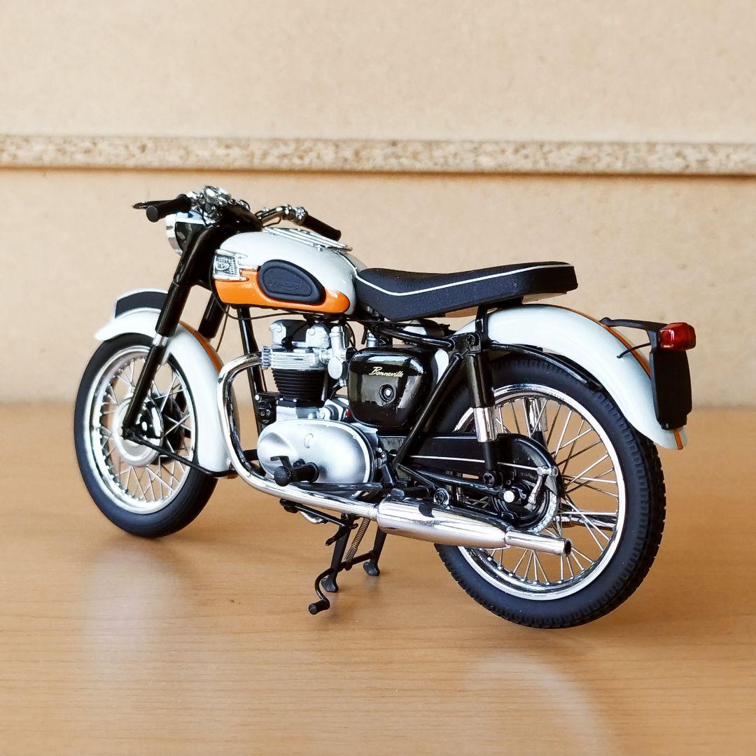 オートバイ・バイク MINICHAMPS Triumph Bonneville 650
