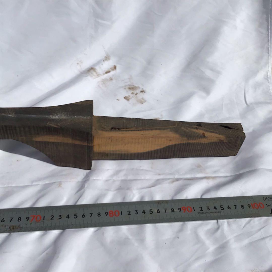 八重山黒木原木四つ割り(樹齢300年以上)希少