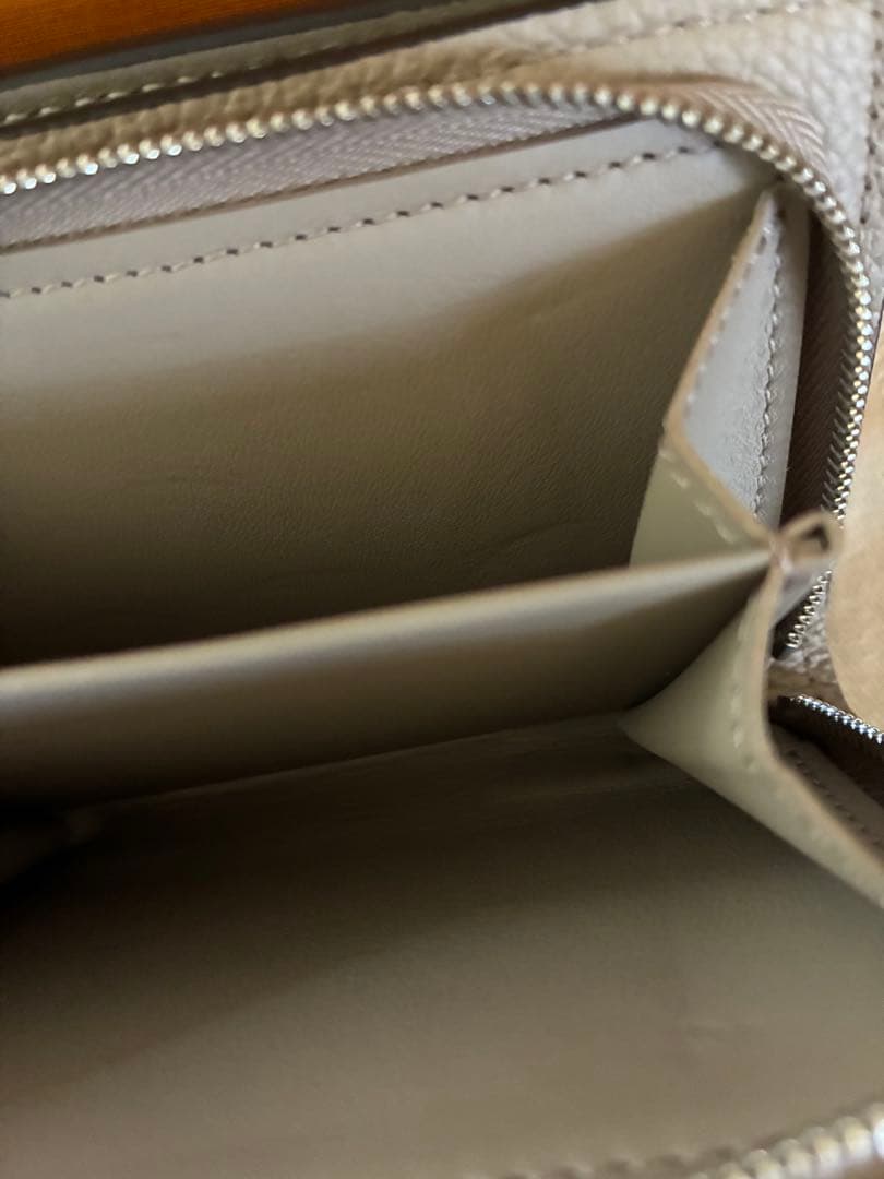 ルイヴィトン モノグラム マヒナ ポルトフォイユ・クレア