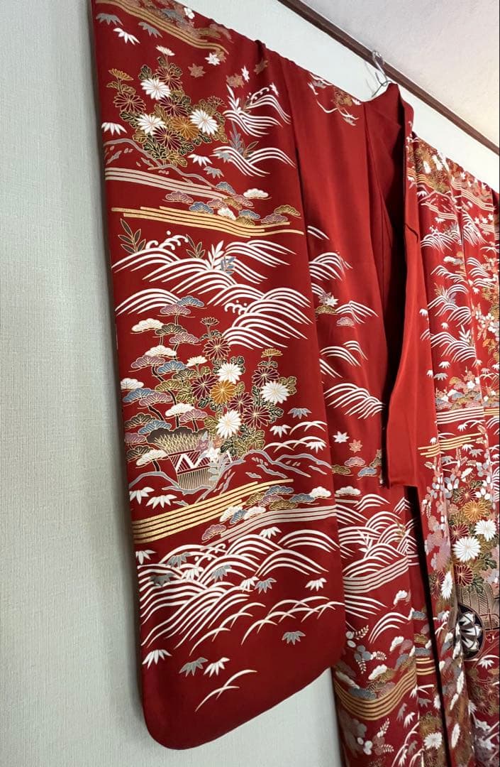 美品　ビッグサイズ　上正絹振袖　サビ朱色地花御所車