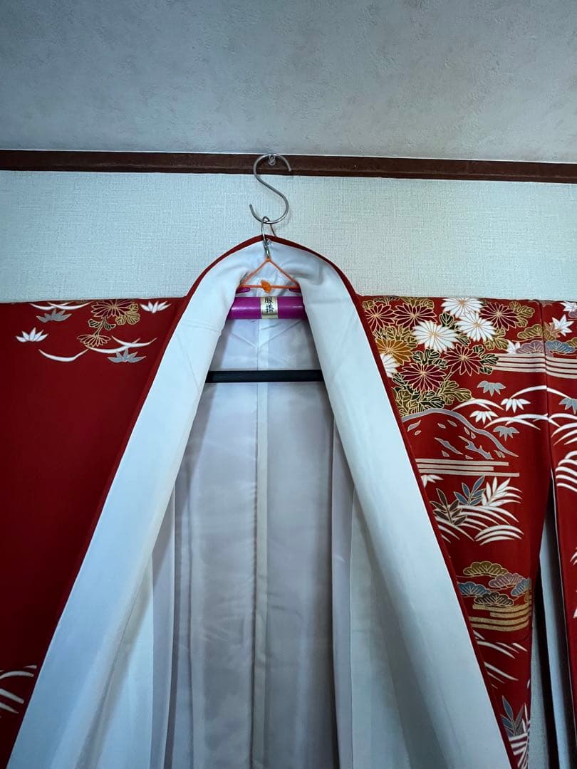美品　ビッグサイズ　上正絹振袖　サビ朱色地花御所車