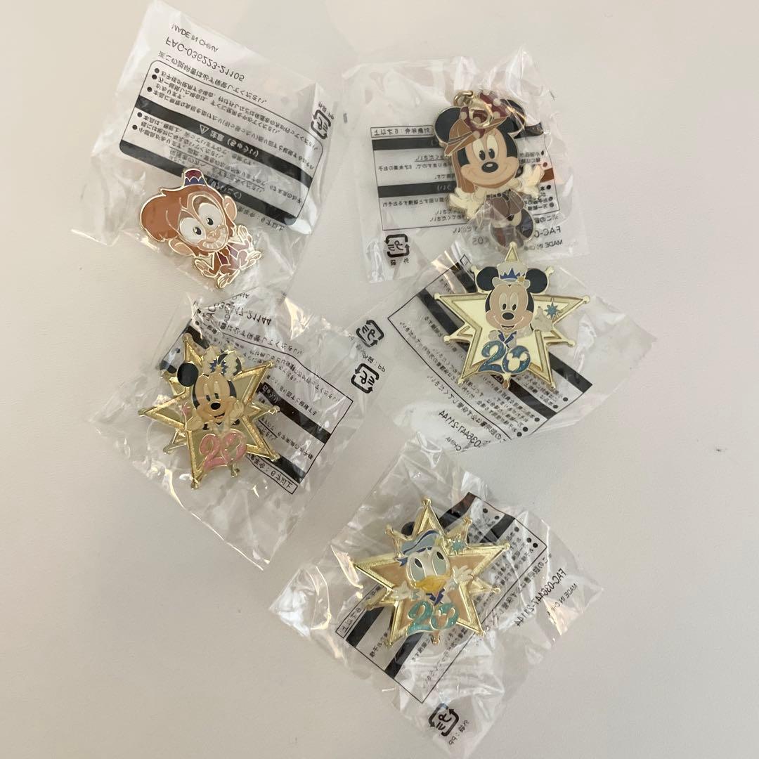 ディズニー　ピンバッジ　56個　アブーズバザール　ジャングルカーニバル　限定