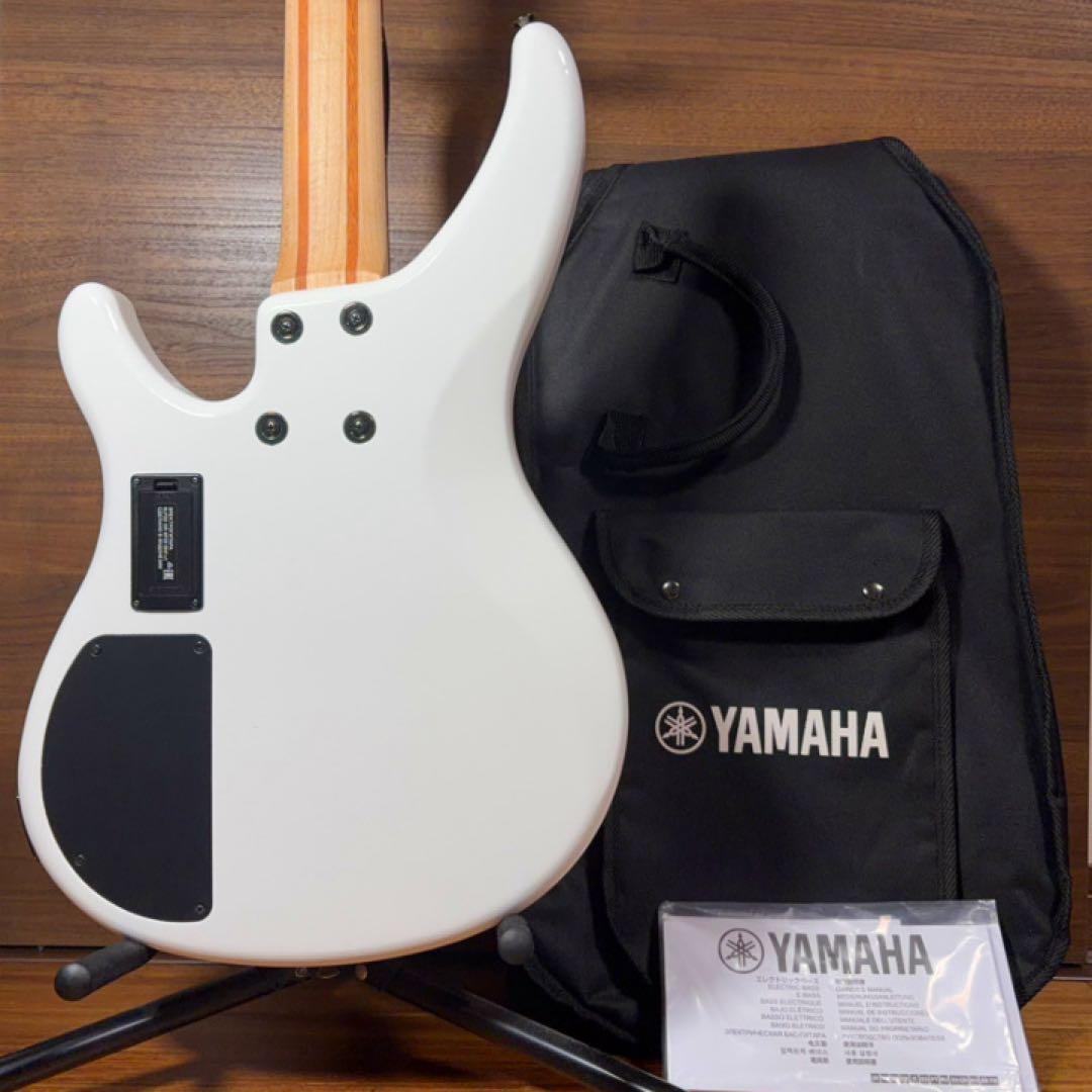 YAMAHA / TRBX304 エレキベース 純正ソフトケース、ストラップ付き