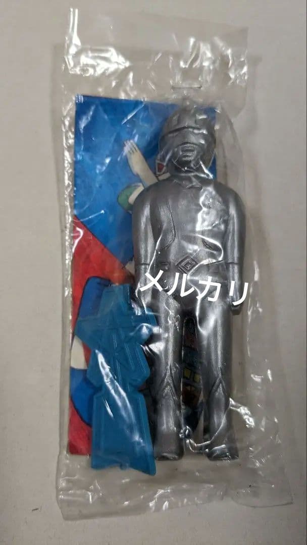 シルバー仮面　ソフビ　ポリ製　パチ物　駄菓子屋