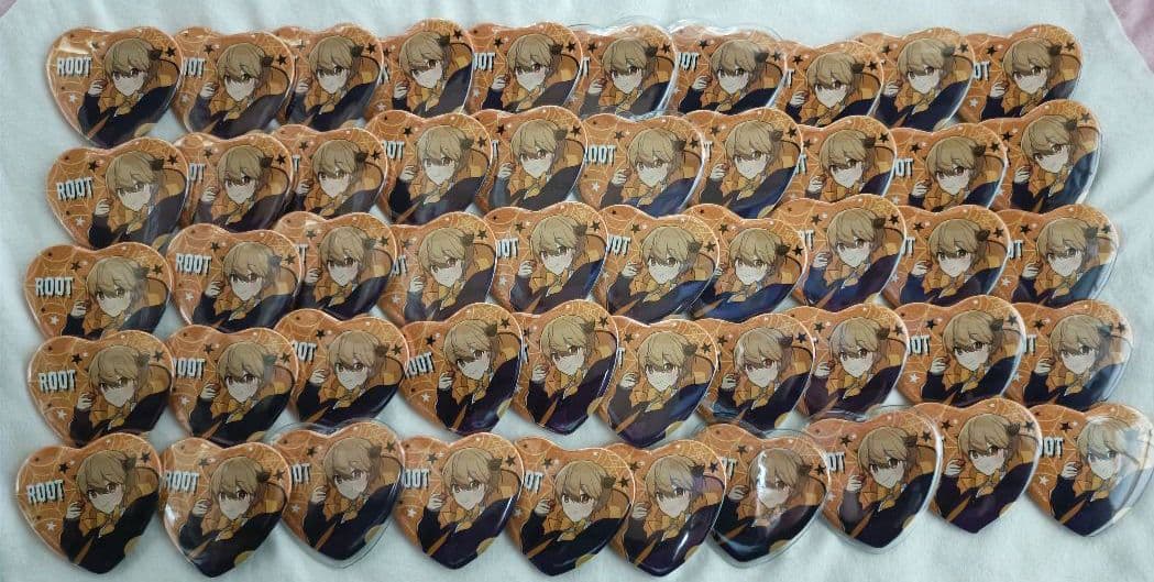 すとぷり　るぅと　ハートの缶バッチ　召しませ