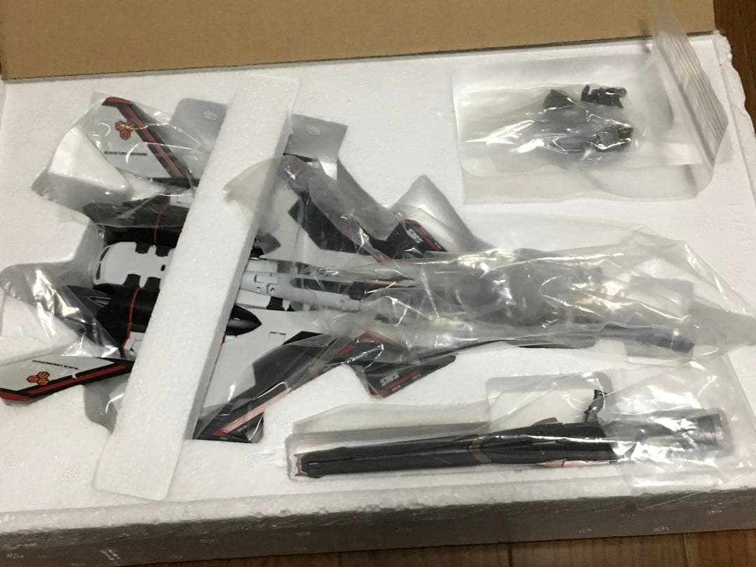 マクロス30 DX超合金 YF-30