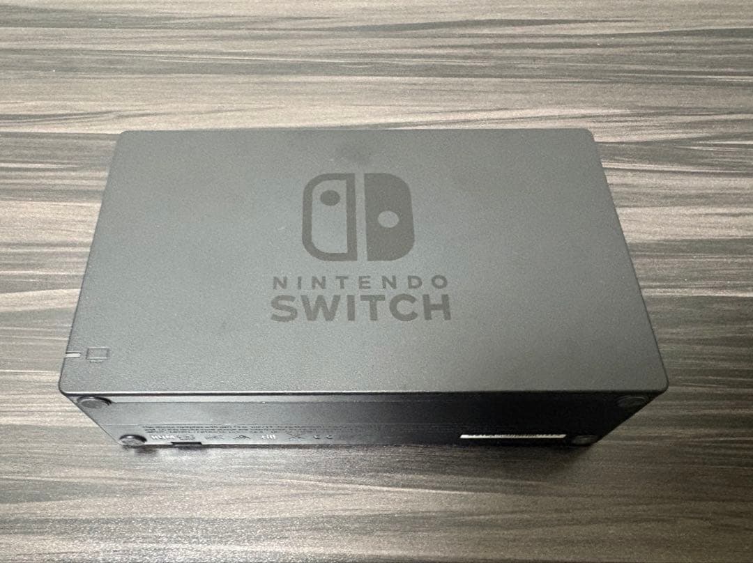 Nintendo Switch 本体 グレー 保護フィルムあり/パッド付き