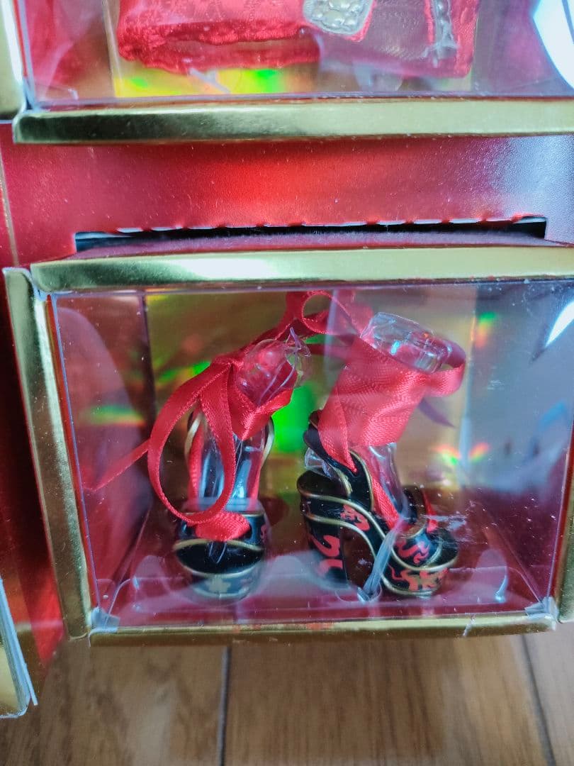 限定品★レインボーハイ チャイニーズ新年コレクタードール★ タイガーリリーチェン