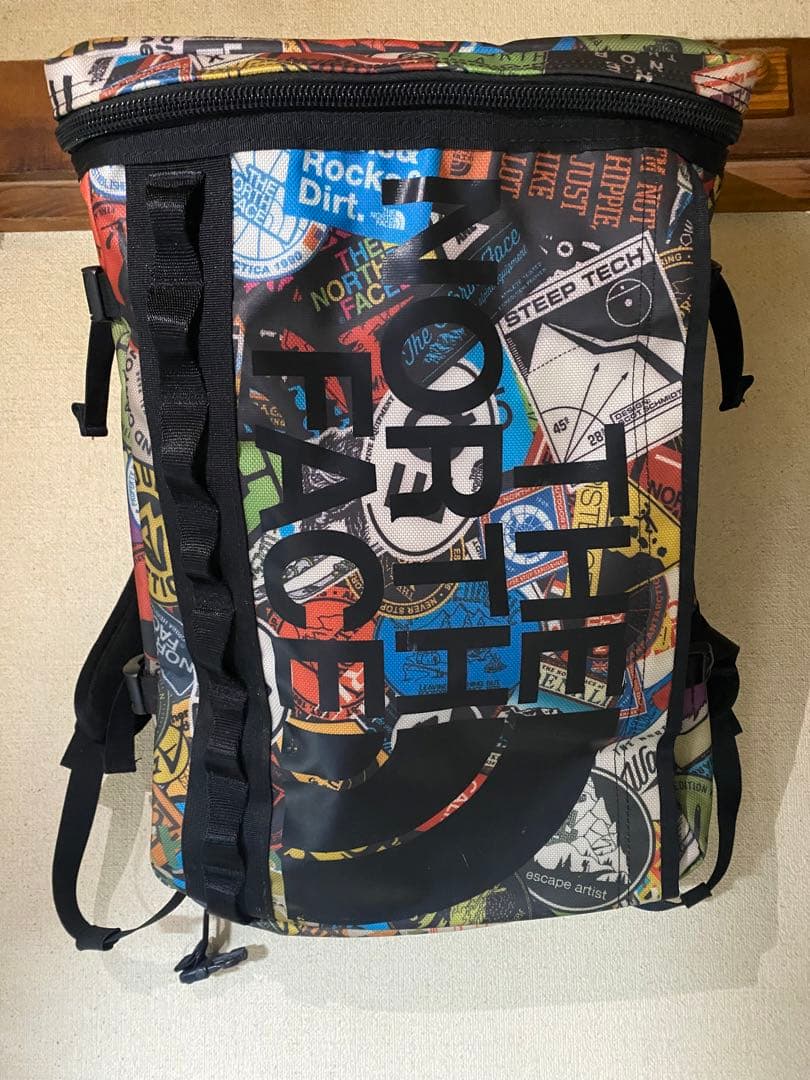 希少・廃盤THE NORTH FACE ステッカープリント ヒューズボックス