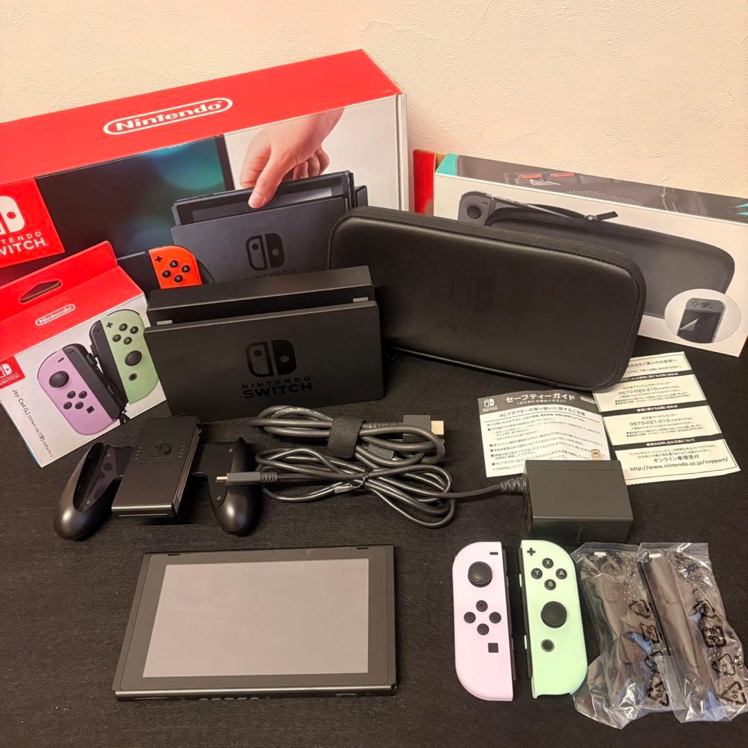 Nintendo Switch 本体 純正ケース ニンテンドースイッチ