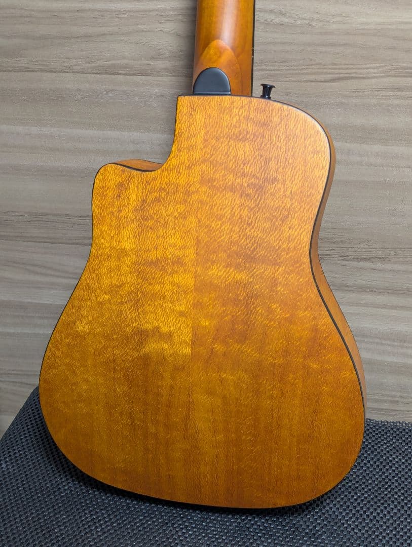 Traveler Guitar CS-10 ミニギター イングルマンスプルース