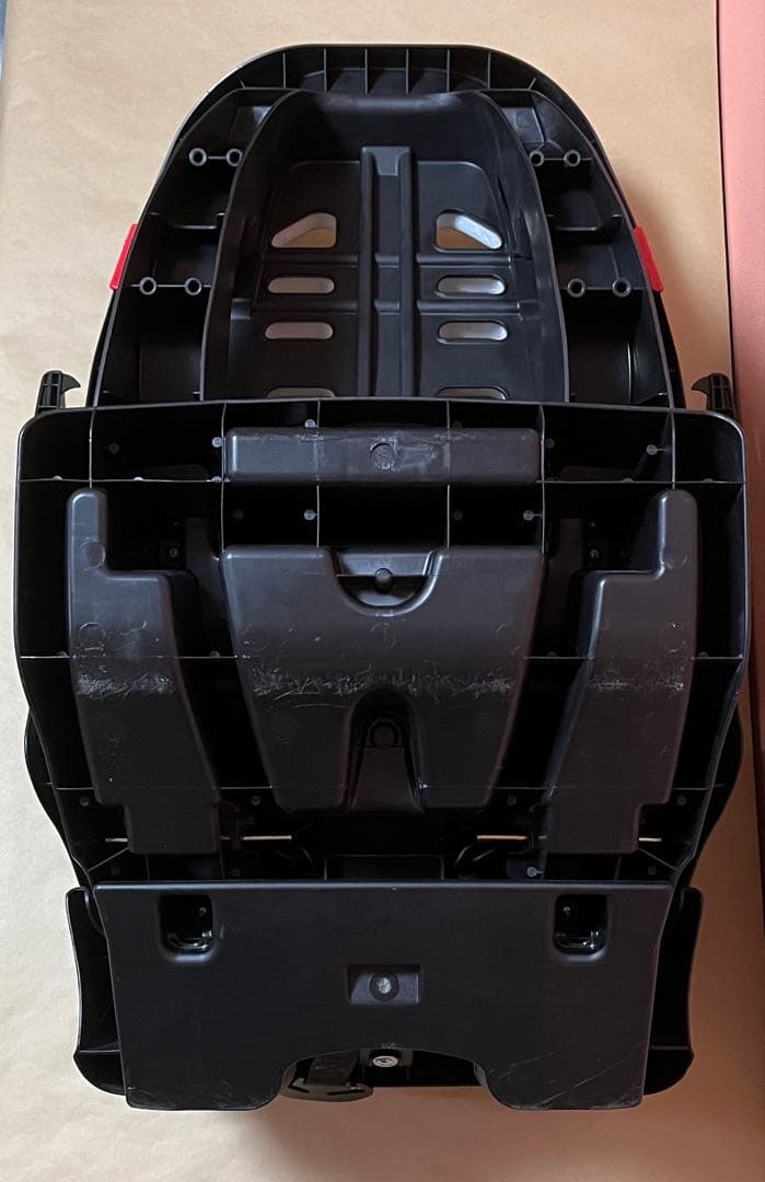 コンビ チャイルドシート　ウィゴーロング サイドプロテクション