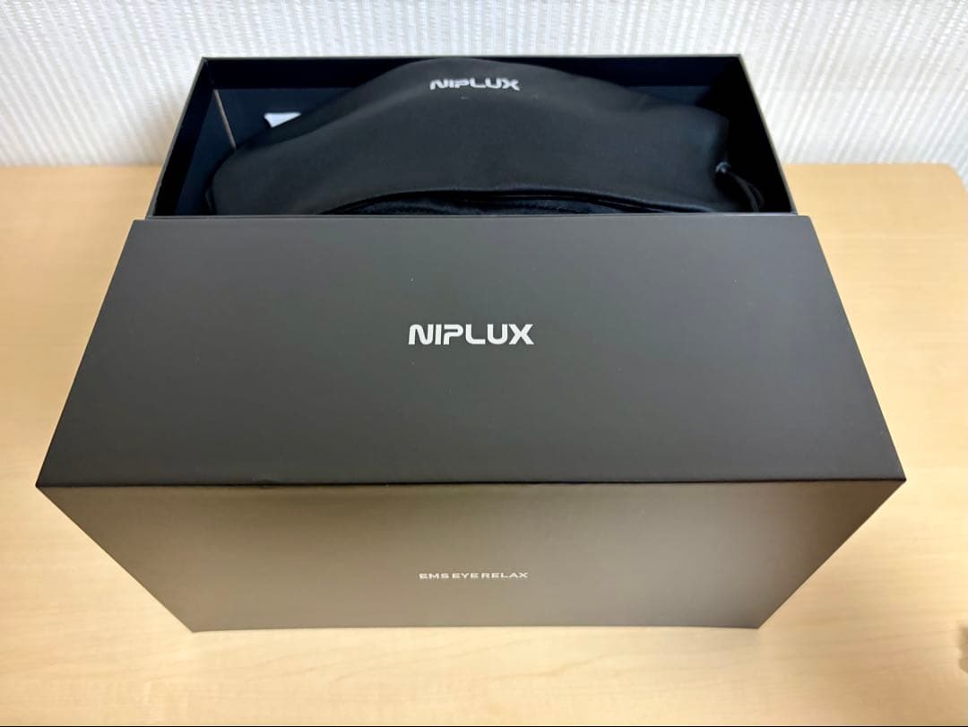 NIPLUX EMSアイマスク ブラック