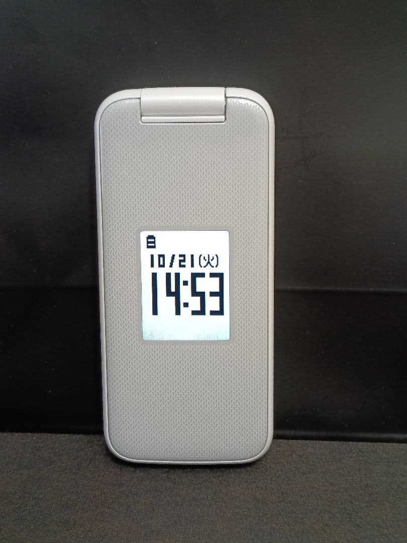 docomo らくらくホン シルバー 未使用