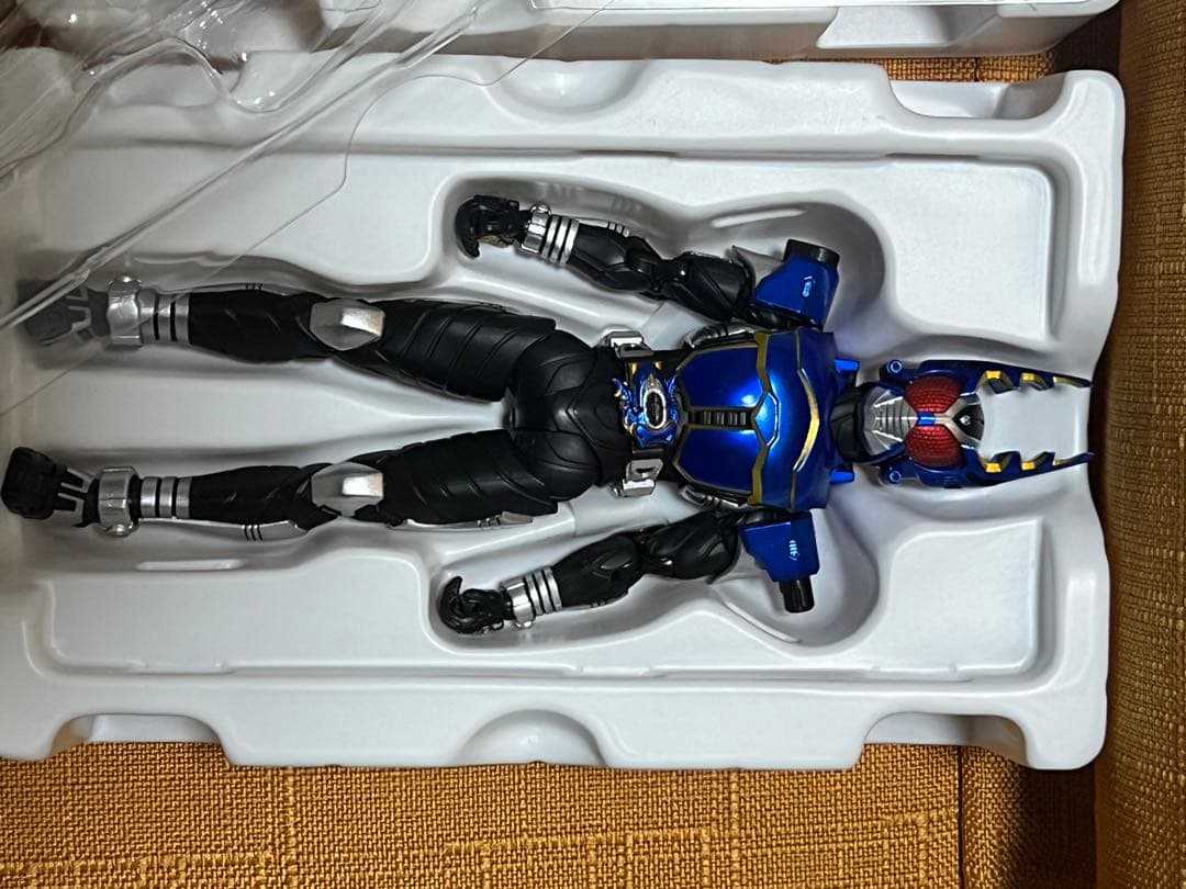 SHFiguarts真骨彫仮面ライダーカブト、ガタック2体セット