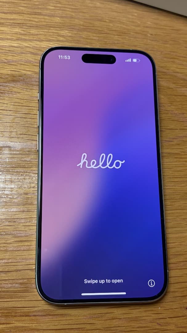 iPhone15pro 256G ホワイトチタン 　AppleCare加入中