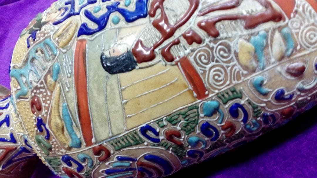 明治時代アンティーク京薩摩焼色絵立体彩色花瓶宮廷図柄古陶磁器当時物