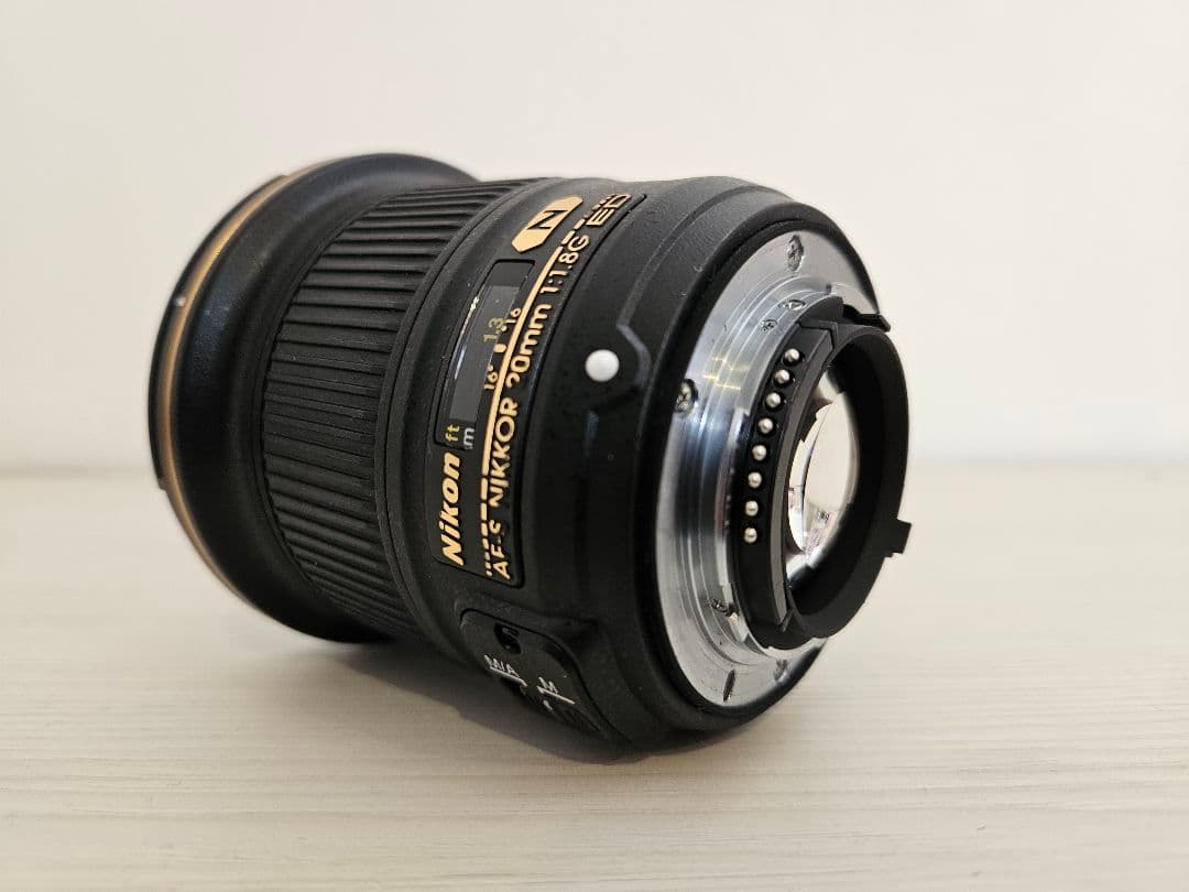 Nikon AF-S NIKKOR 20mm F1.8G ED　単焦点　大口径