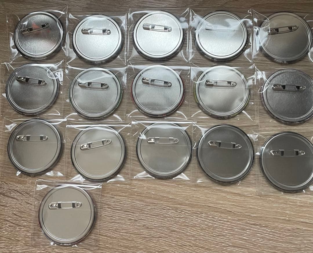 カラーマリス 缶バッジ BOX