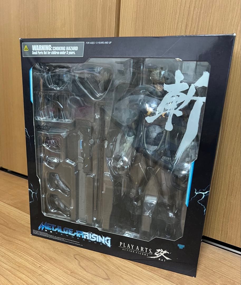 LGEAR RISING REVENGEANCE 雷電 フィギュア