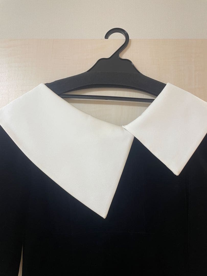 新品【LEJA】配色アシンメトリービッグカラーベロアマーメイドシルエットドレス