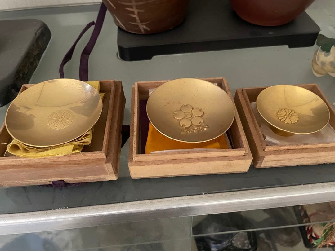 1970年　日本万国博覧会記念メダル金盃　大2小1 菊の御紋入り　蓋は大1のみ