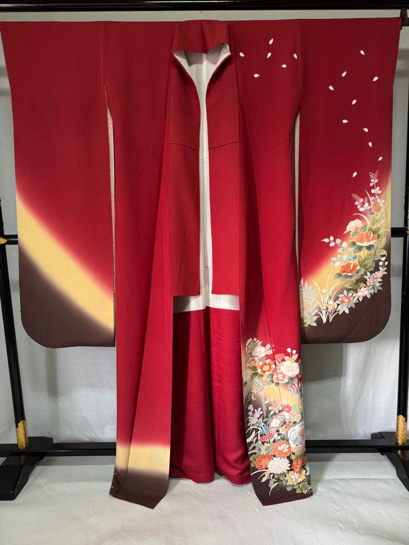 [美品] 振袖　本振袖　正絹　臙脂色　赤　礼装　成人式　卒業式　シンプル　高身長