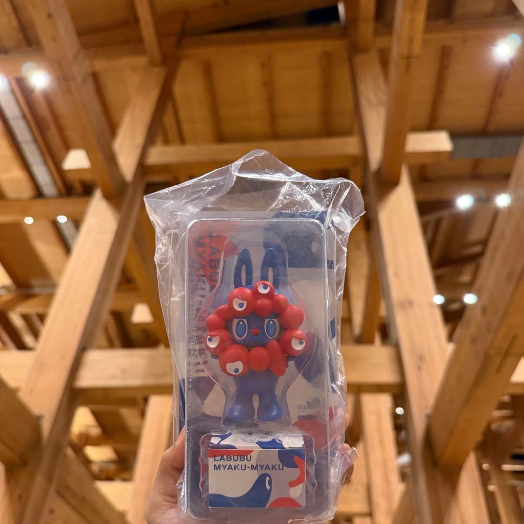 大阪関西万博　LABUBU MYAKU-MYAKU ラブブ　ミャクミャク