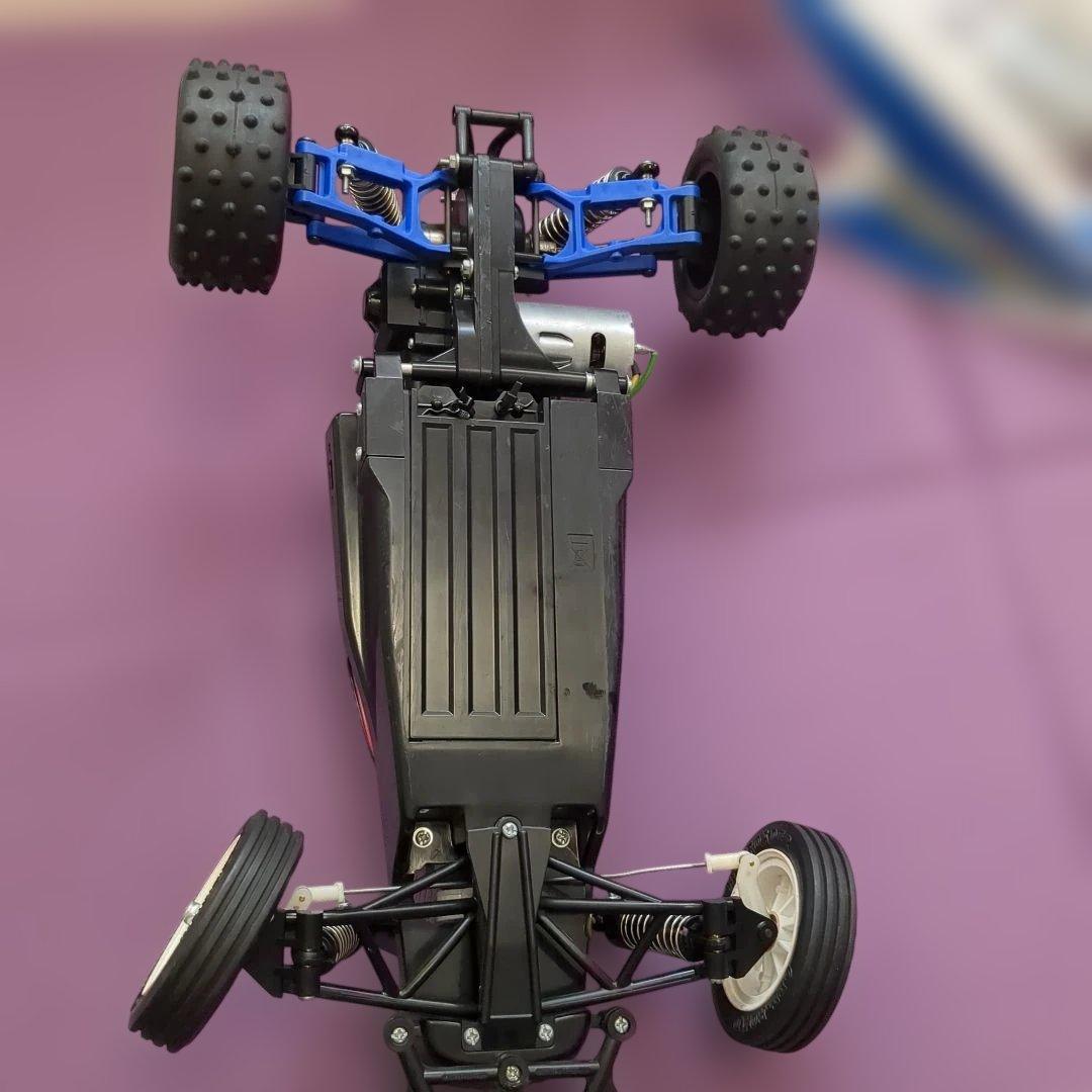 ジャンク品　セイントドラゴンボディ　シャーシ不明（ミキシング）