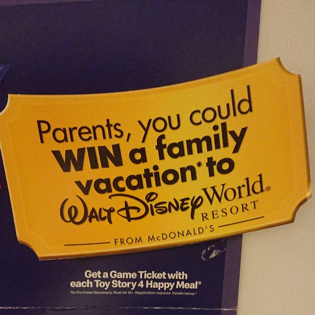 日本未発売 アメリカ マクドナルド トイストーリー４ ハッピーセット