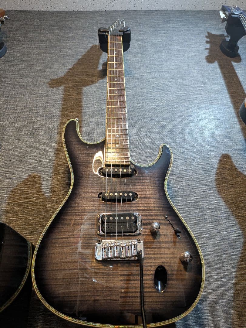 【限定モデル】Ibanezフレイムメイプル エレキギター 24フレット