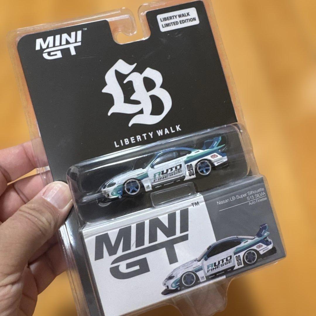 MINI GT 限定 日産LBWK S15 SILVIA シルビア 2台セット