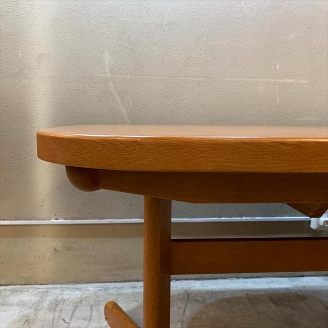 日進木工のGROWエクステンションダイニングテーブル