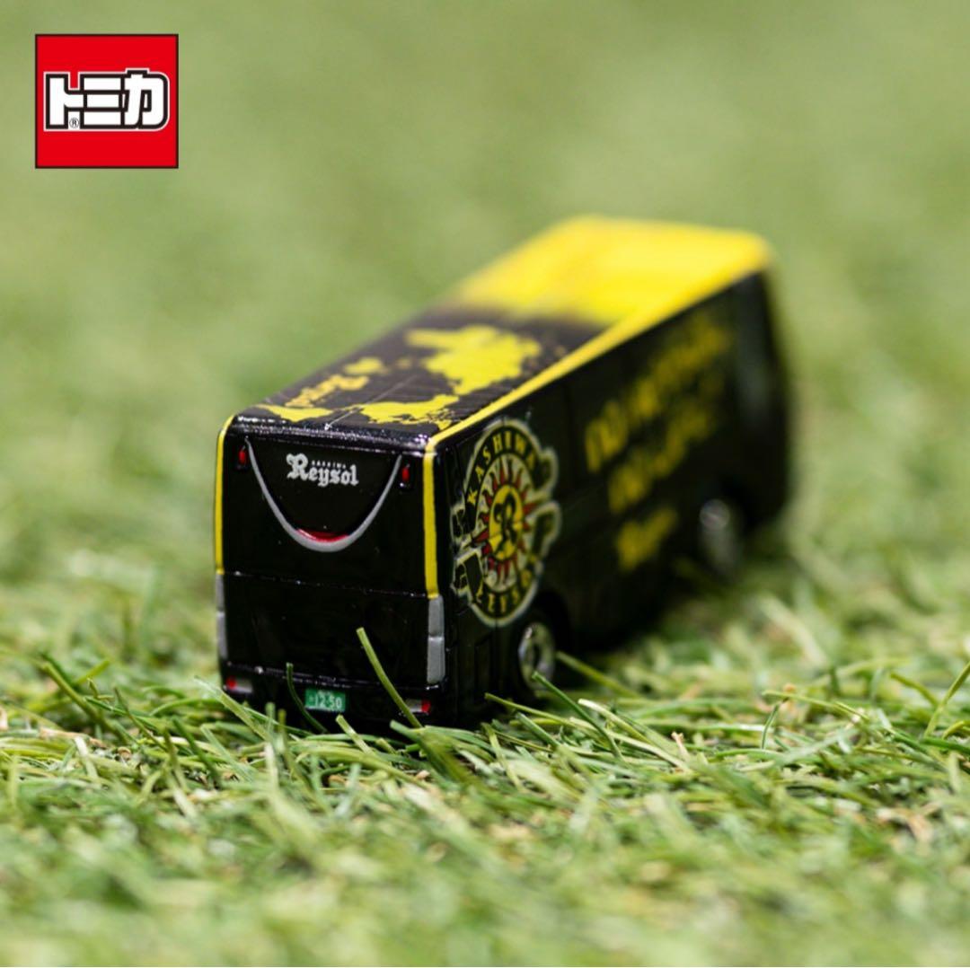 トミカ 柏レイソル チームバス