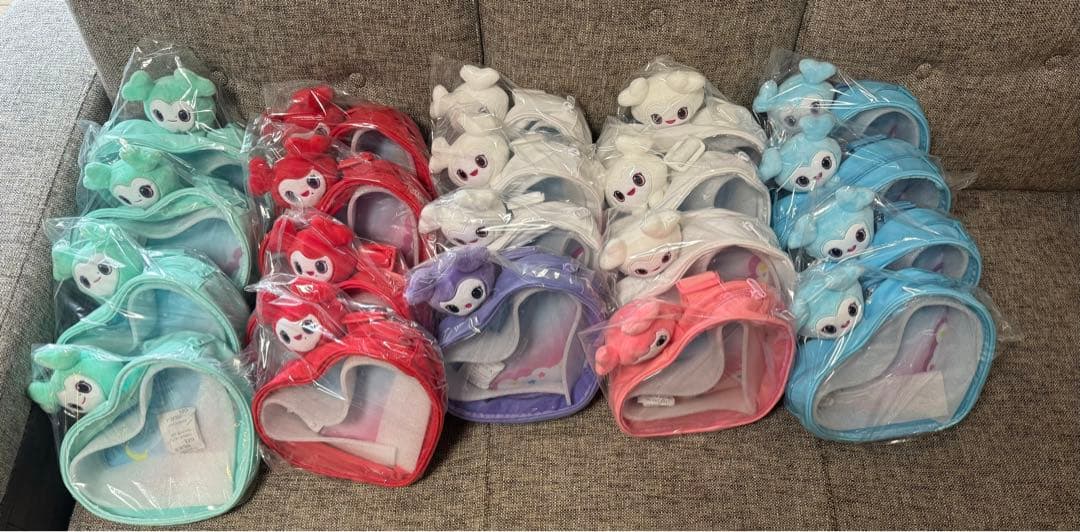 ★本日値下げ中★TWICE LOVELYS GIGO限定 54個セット