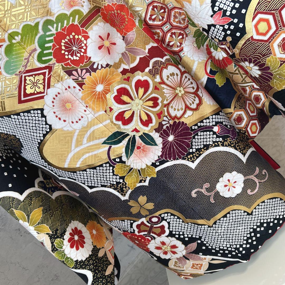 振袖　フルセット　華やか　古典柄　濃い青　豪華　金彩加工　成人式　二十歳