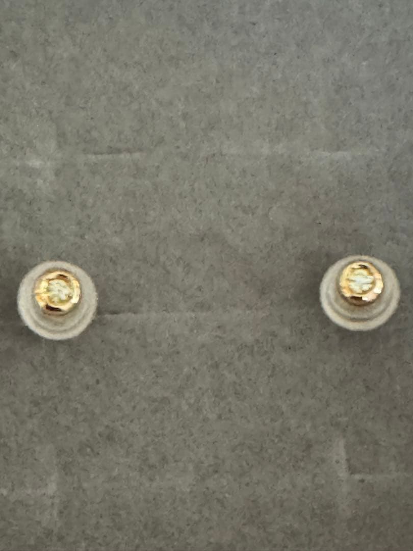 K18イエローゴールドダイヤモンドピアス